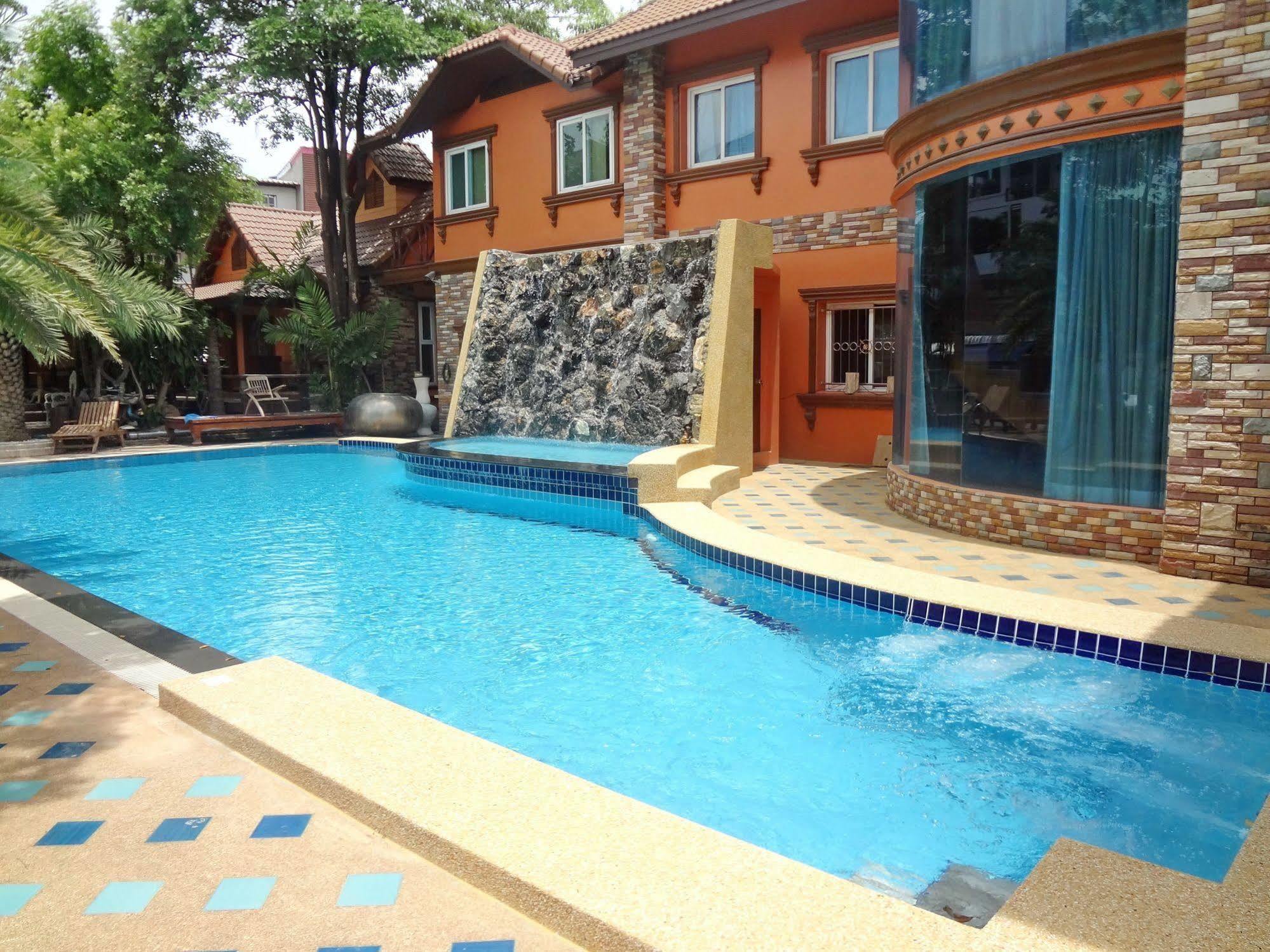 Khunsri Resort Art Boutique Hotel Pattaya Eksteriør bilde